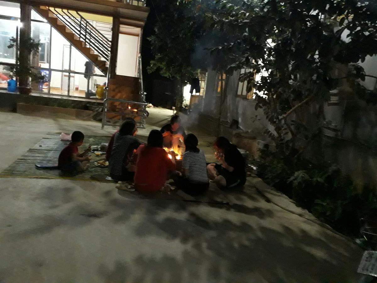 Datani Moc Chau Homestay Lang Mon Buitenkant foto